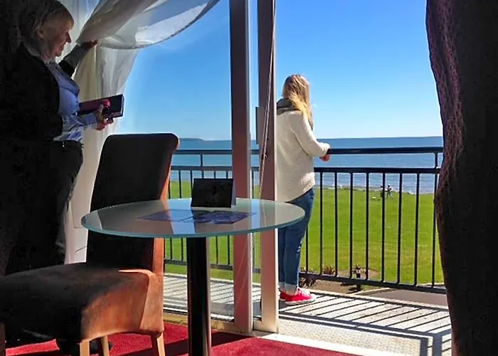 Quality Hotel And Leisure Center Youghal